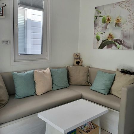 ポルトローシュ Floating Sea House Miramareヴィラ エクステリア 写真